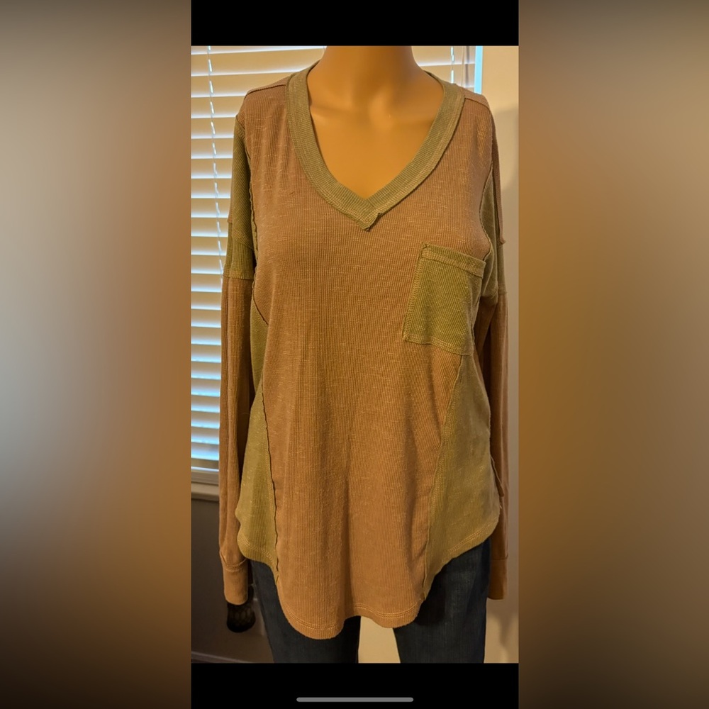 Hem & Thread Ribbed Knit Top
